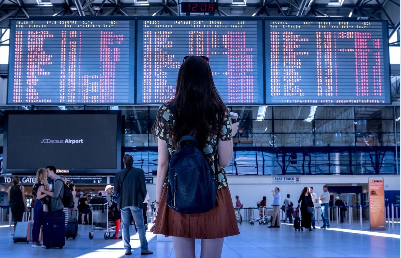 Aeropuerto horarios vuelos y viajes en avion