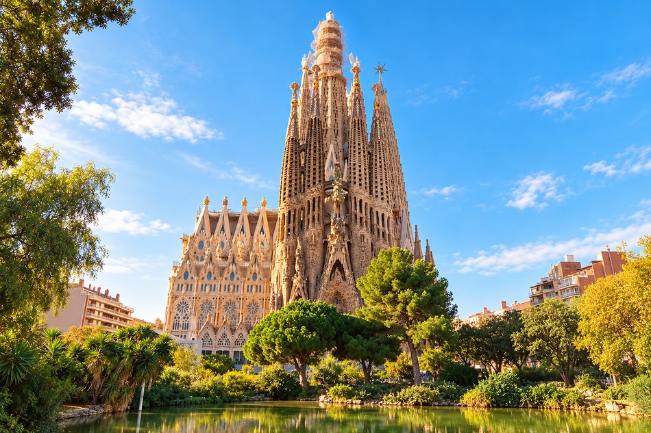 Barcelona: destino de cruceros por el Mediterráneo