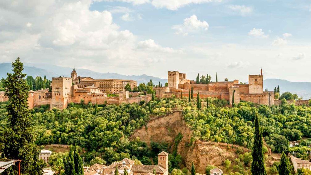 Chicos Solteros Alhambra