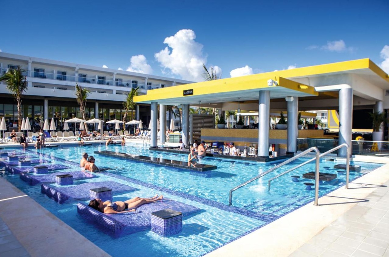 Piscina Hotel Riu Republica Punta Cana solo adultos 