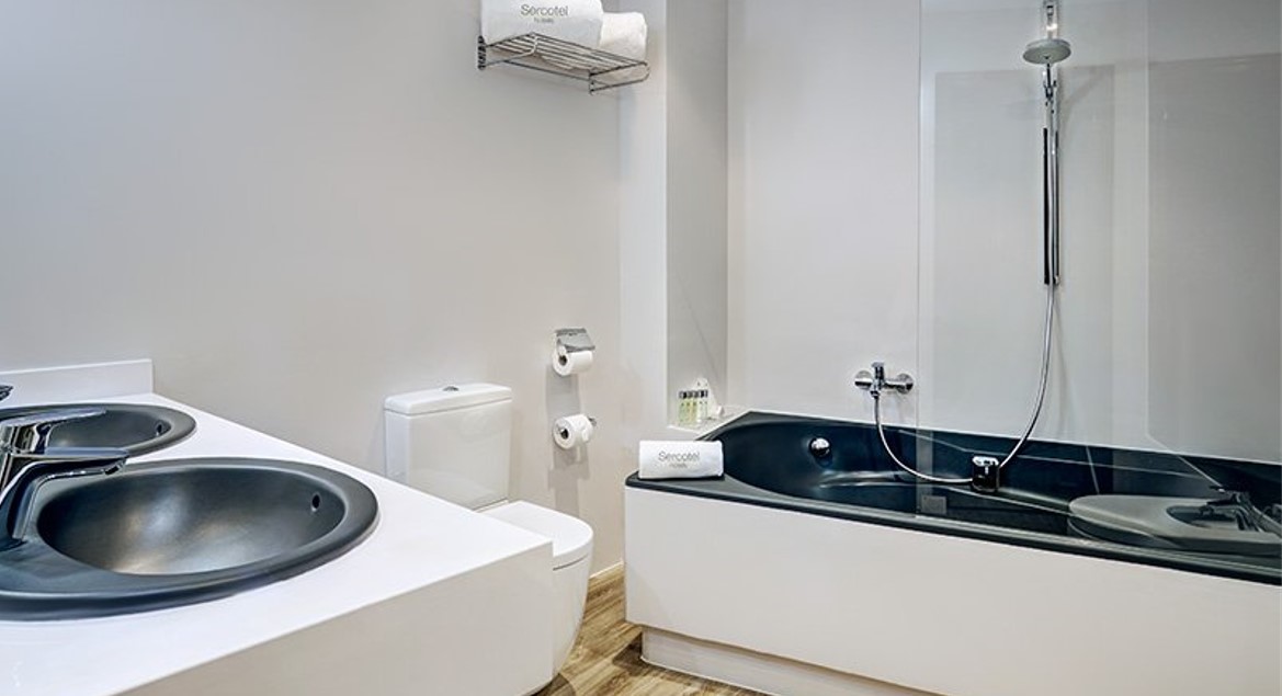 Hotel Sercotel Las Torres Salamanca B2B Viajes baño Suite