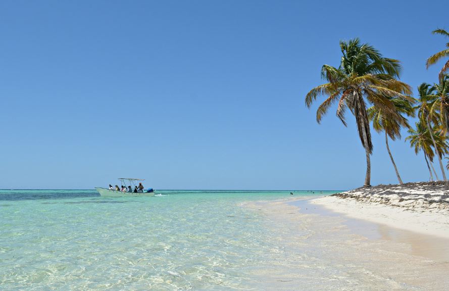 playa del caribe en republica dominicana