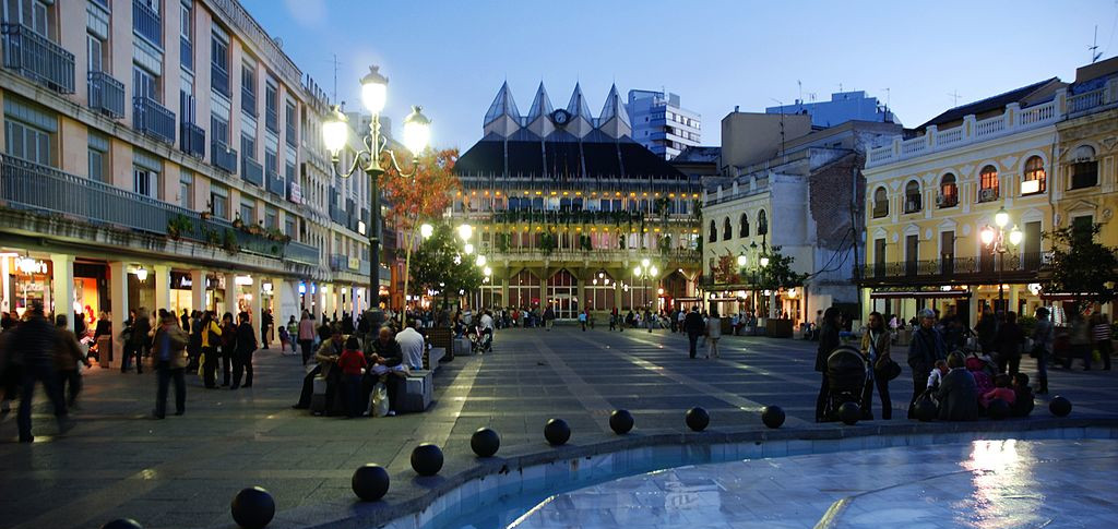 Plaza mayor de Ciudad Real - photo by Asqueladd - licencia  Creative Commons Attribution 2.0 Generic