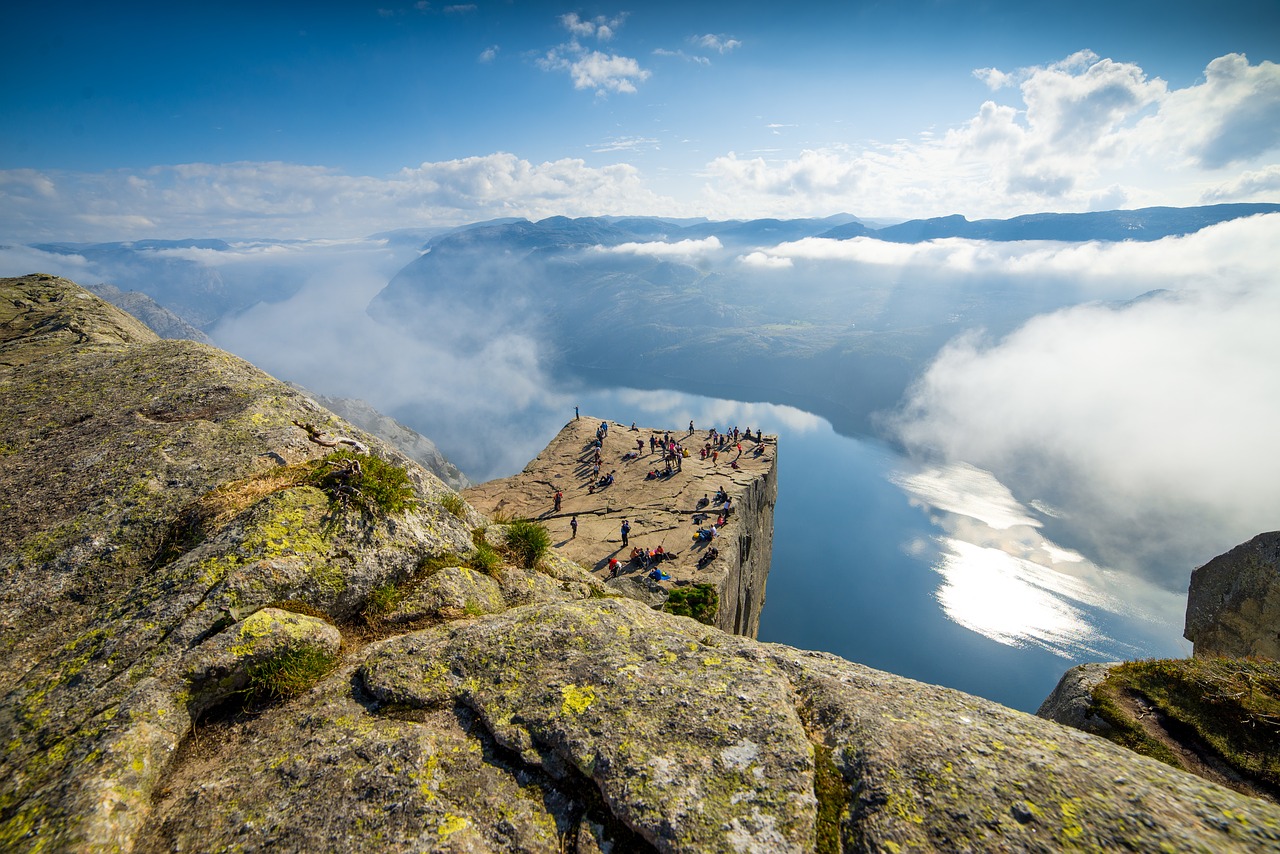 Stavager y el púlpito Preikestolen