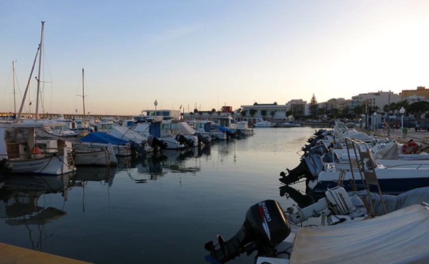 puerto de roquetas de mar b2bviajes