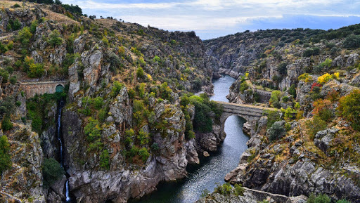 Embalse la Hoz del villar b2b viajes senderismo