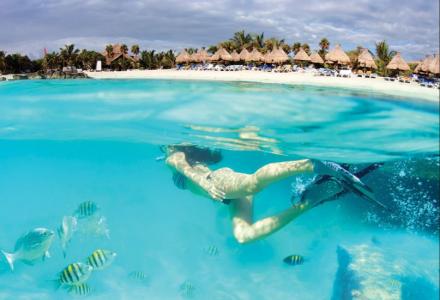 deportes_acuaticos_riviera_maya_vacaciones_singles_0.jpg?itok=WjdZIZjU