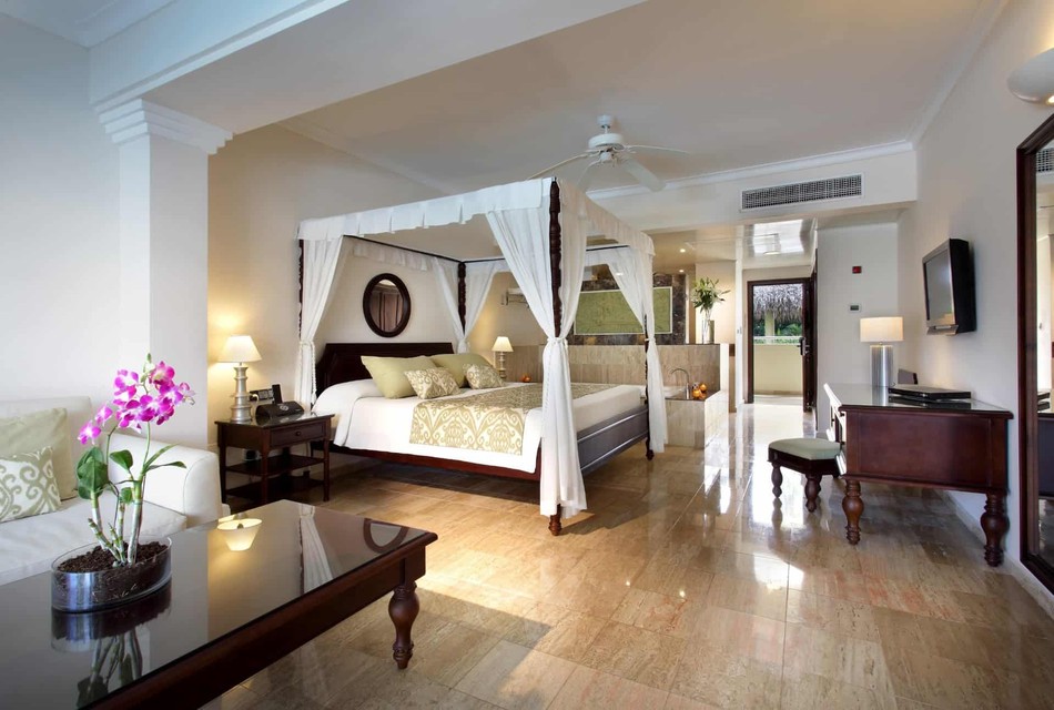 Junior Suite Poolside del TRS Turquesa Hotel